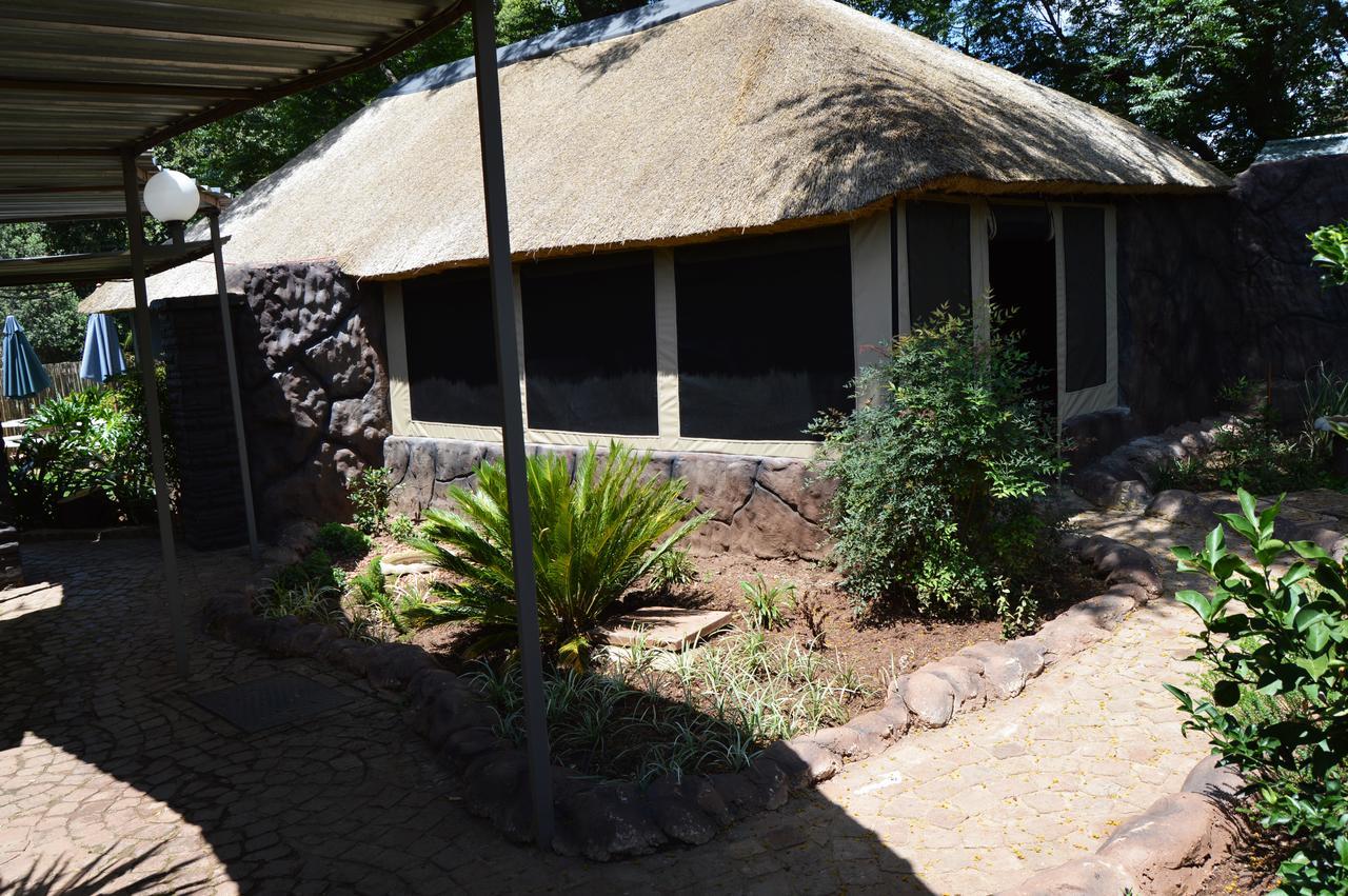 Crystal Rose Lodge & Spa Krugersdorp Luaran gambar