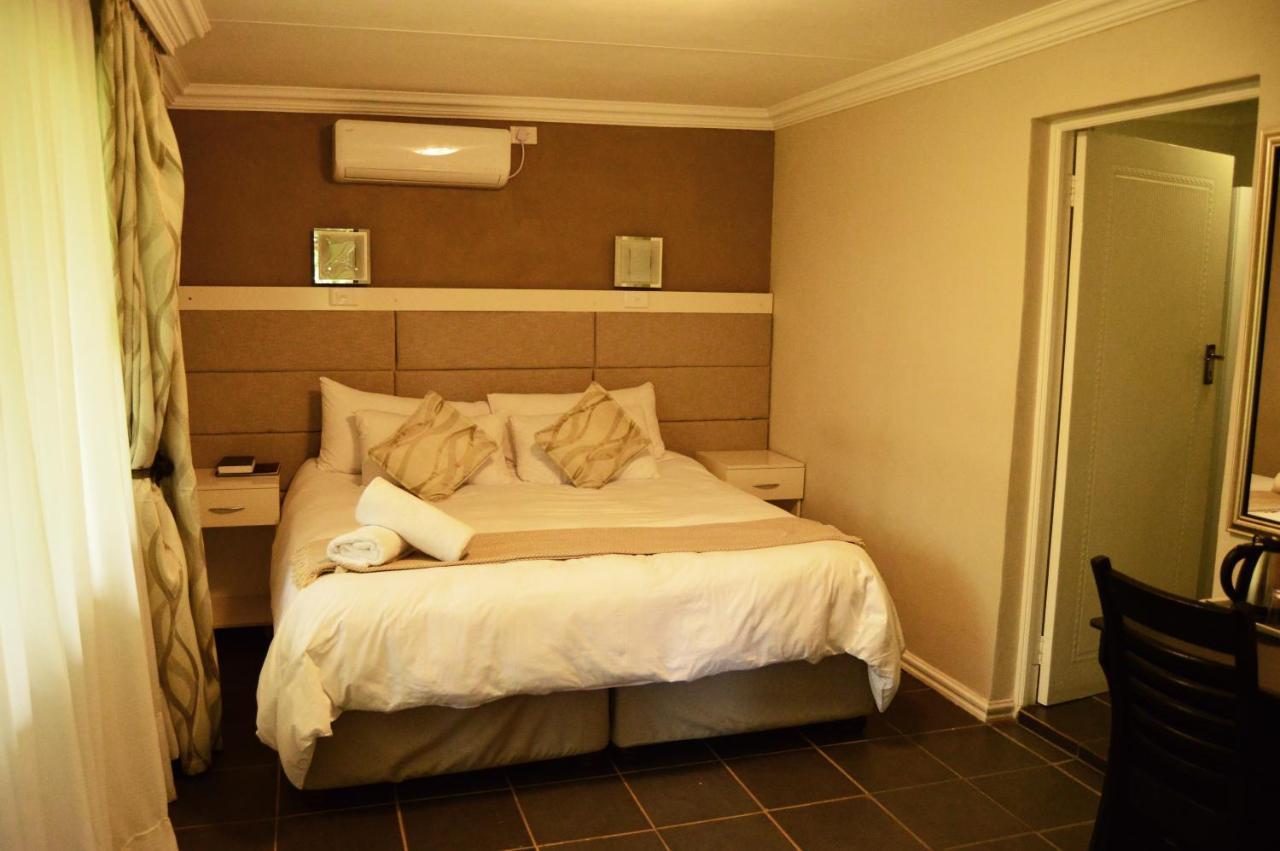 Crystal Rose Lodge & Spa Krugersdorp Luaran gambar